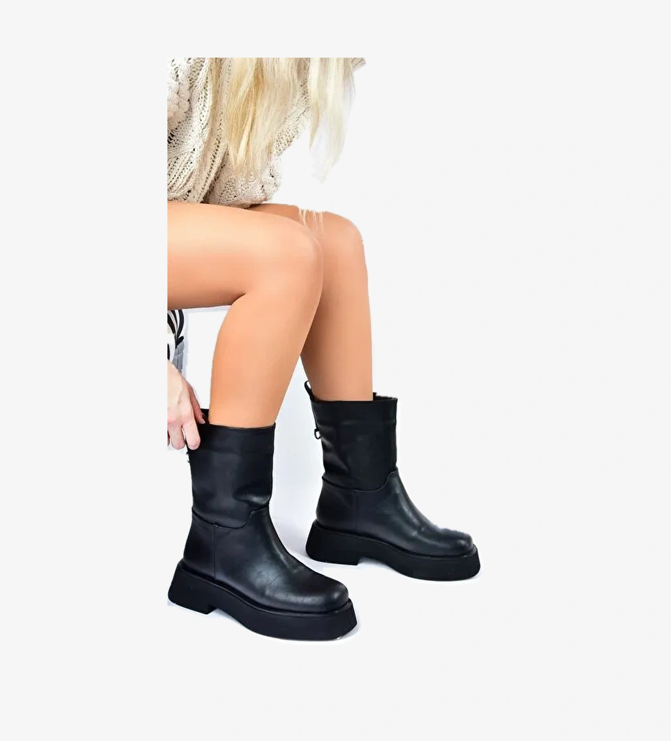 Siyah Kalın Tabanlı Günlük Kadın Bot L610067109 - Görsel 1