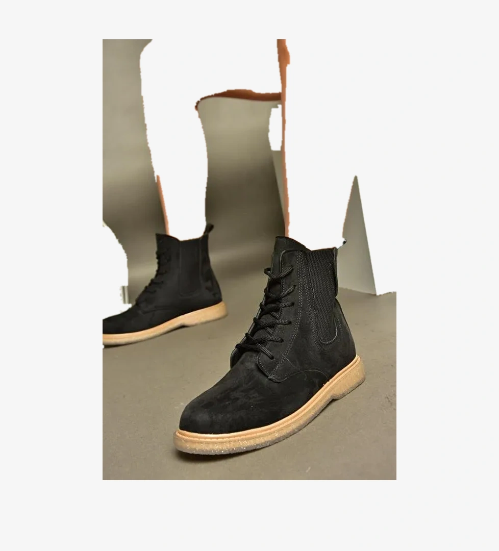 R374961902 Siyah Süet Yanı Lastikli Klasik Kadın Bot - Görsel 1