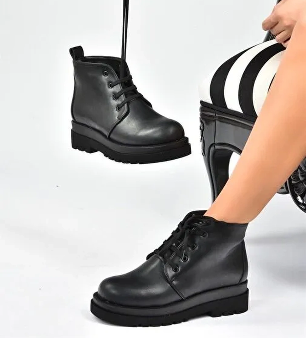 Siyah Kadın Bot L996033809 - Görsel 1