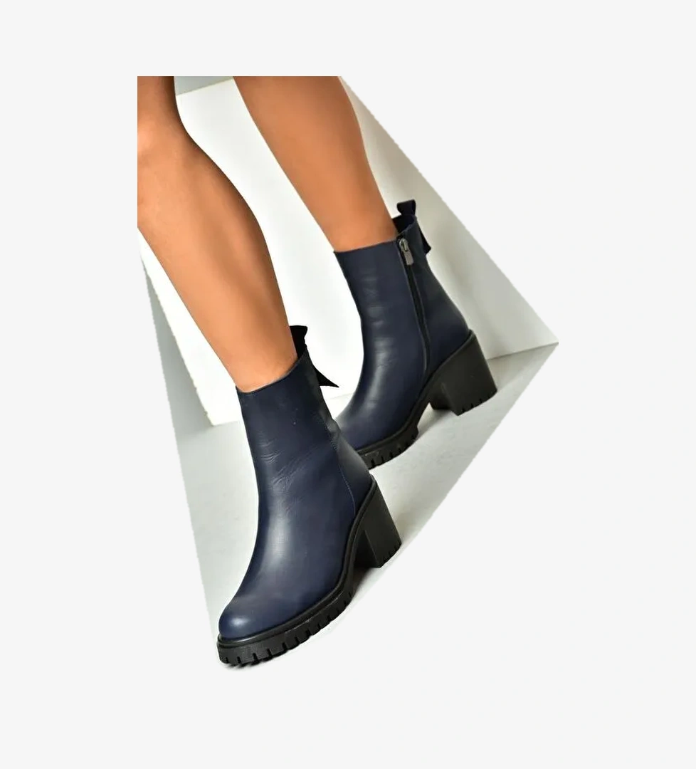 R654006503 Lacivert Hakiki Deri Kalın Topuklu Kadın Bot - Görsel 1