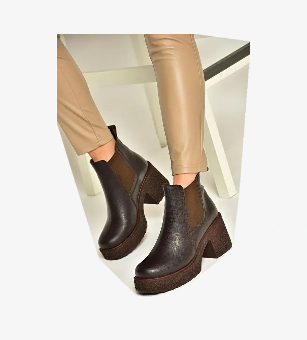 T996220009 Kahverengi Kalın Topuklu Kadın Bot - Görsel 1