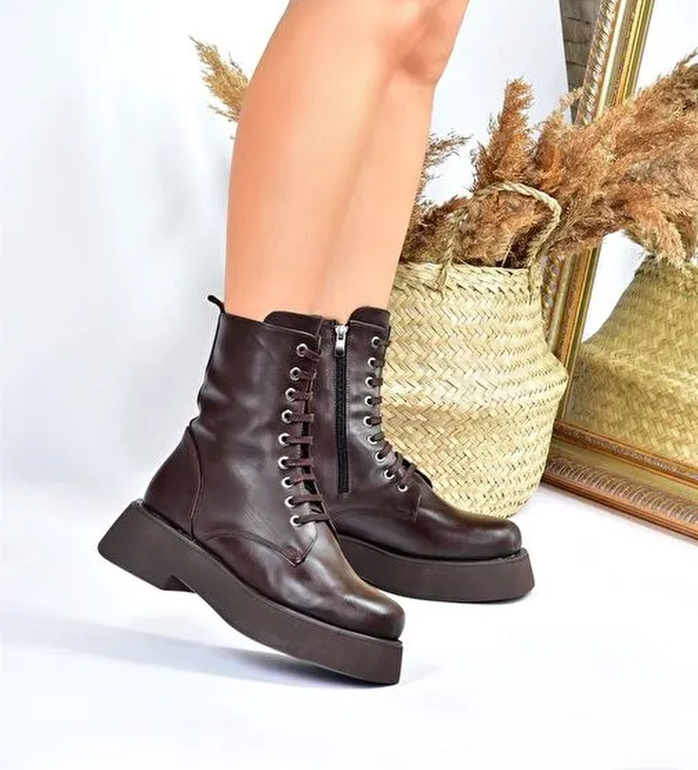 Kahverengi Kalın Tabanlı Günlük Kadın Bot Postal L610130109 - Görsel 1