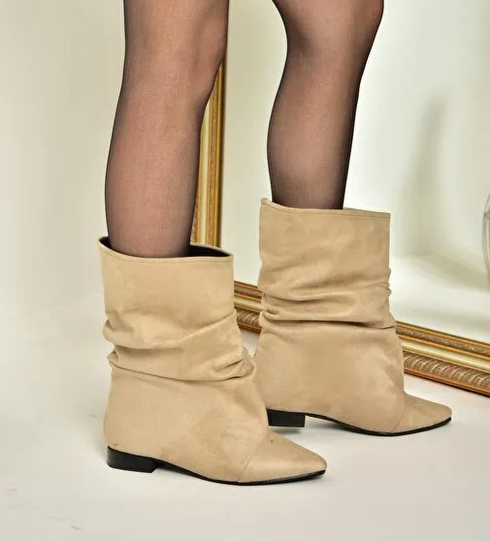 T723964002 Bej Süet Büzgülü Kadın Bot - Görsel 1