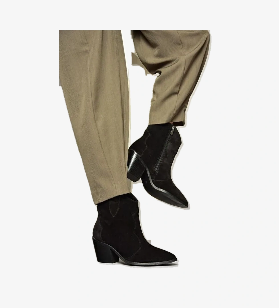 T380082502 Siyah Süet Kovboy Model Kalın Topuklu Kadın Bot - Görsel 1