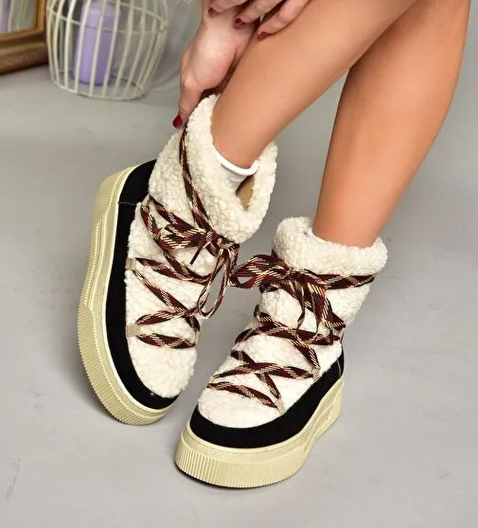 T476500702 Siyah Süet Kalın Tabanlı Kadın Bot - Görsel 1