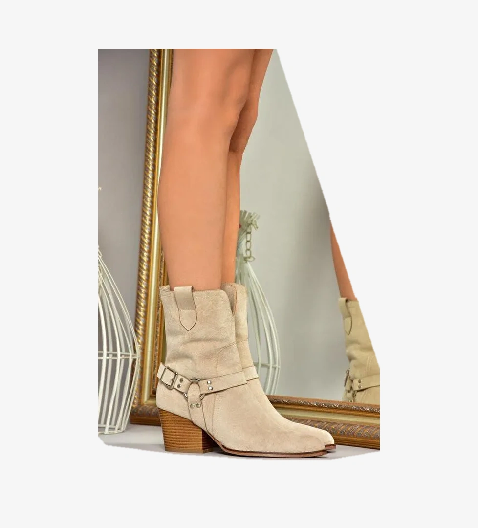 T296094002 Bej Süet Kovboy Model Kalın Tabanlı Kadın Bot - Görsel 1