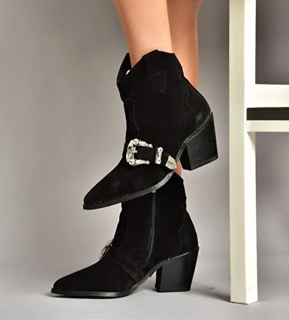 T380395002 Siyah Süet Taş Detaylı Kadın Bot - Görsel 1