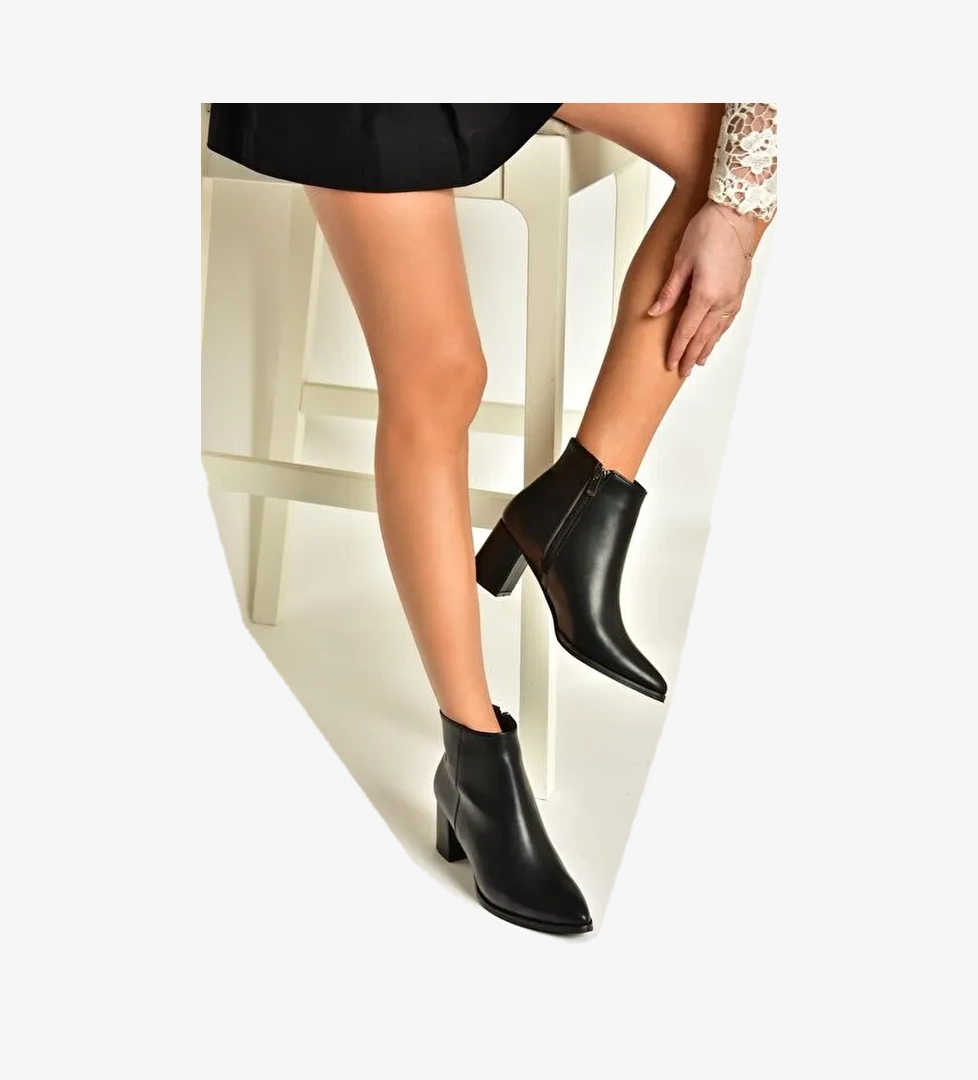 T820175009 Siyah Kalın Topuklu Kadın Ayakkabı - Görsel 1