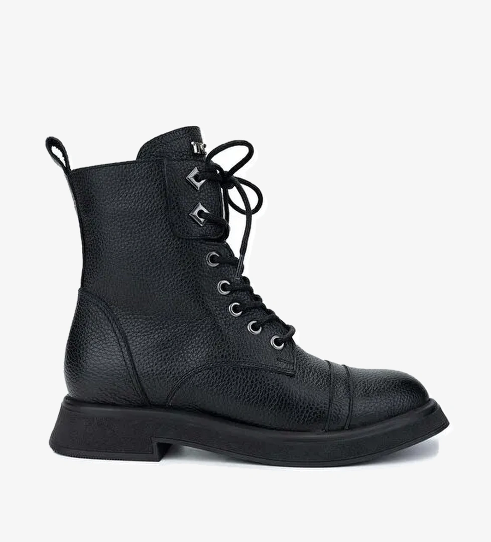 Tamer Tanca Kadın Hakiki Deri Siyah Floter Casual Bot - Görsel 1