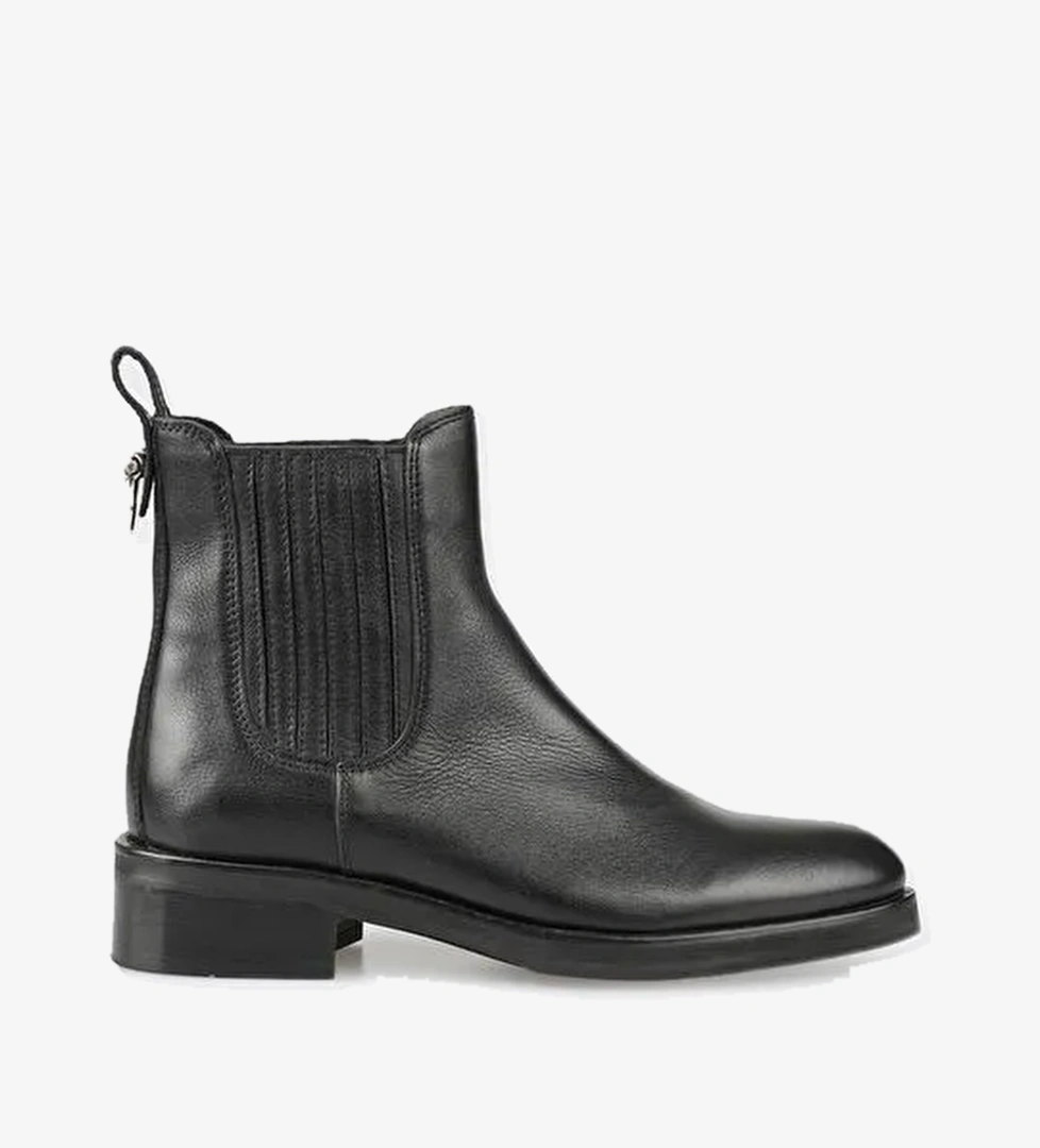 Siyah Deri Kadın Klasik Bot - Görsel 1