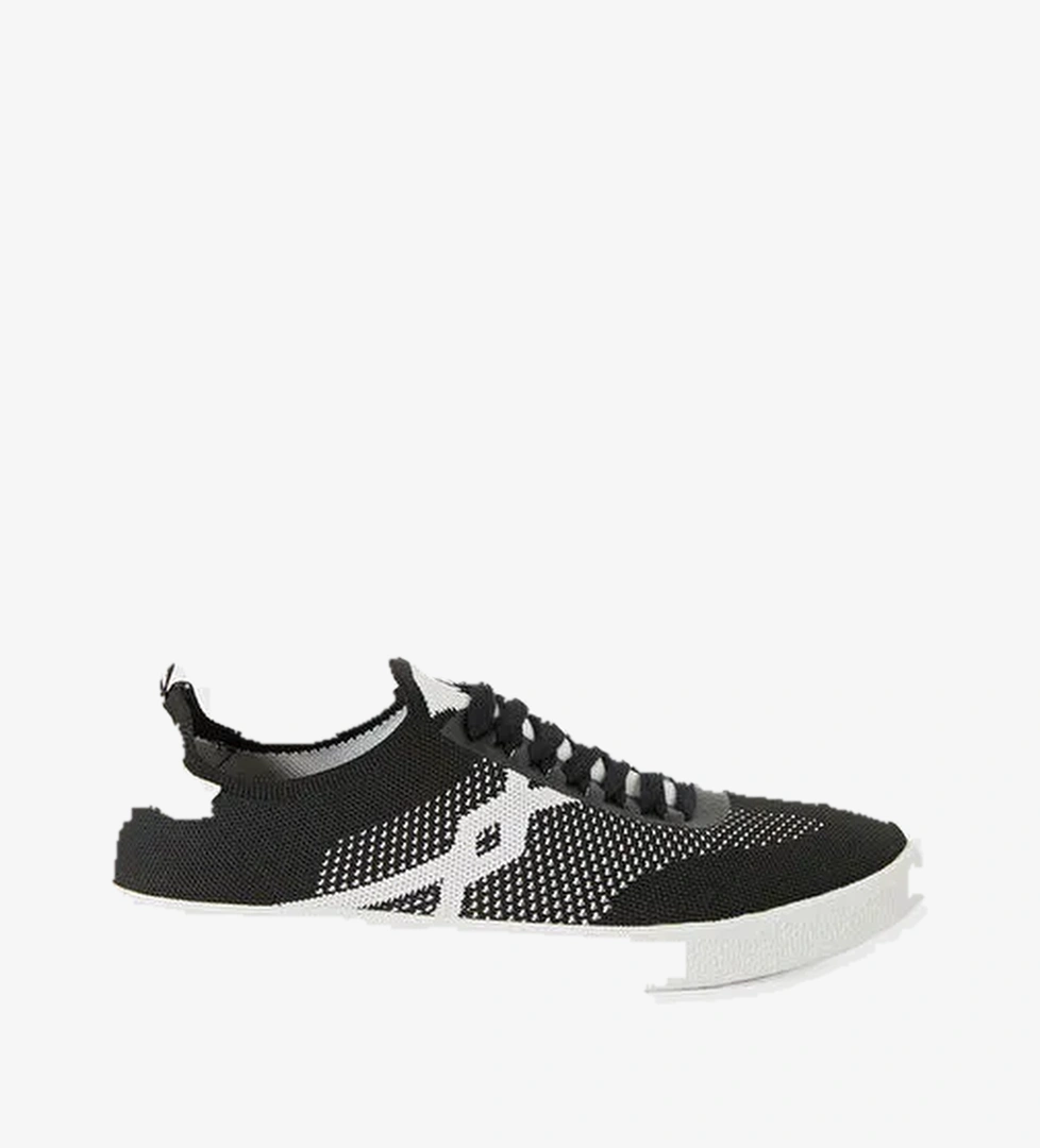 Erkek Siyah Önü ve Arkası Logo Detaylı Bağcıklı Spor Ayakkabı - Görsel 1