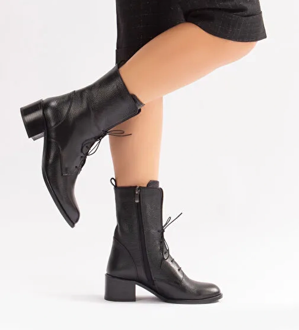 Mandy Gerçek Deri Kadın Bot Siyah Fermuarlı Bağcıklı - Görsel 1
