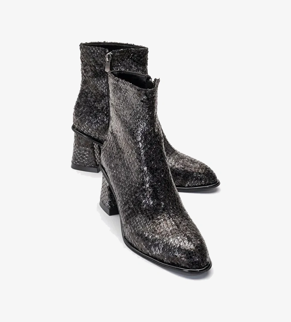 NİNA Siyah Desenli Kadın Kalın Topuklu Bot - Görsel 1