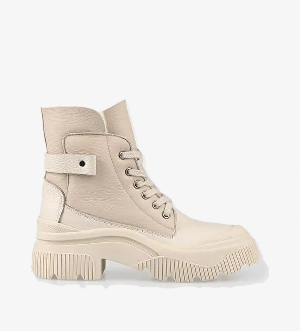 Ekru Deri Kadın Spor Bot - Görsel 1