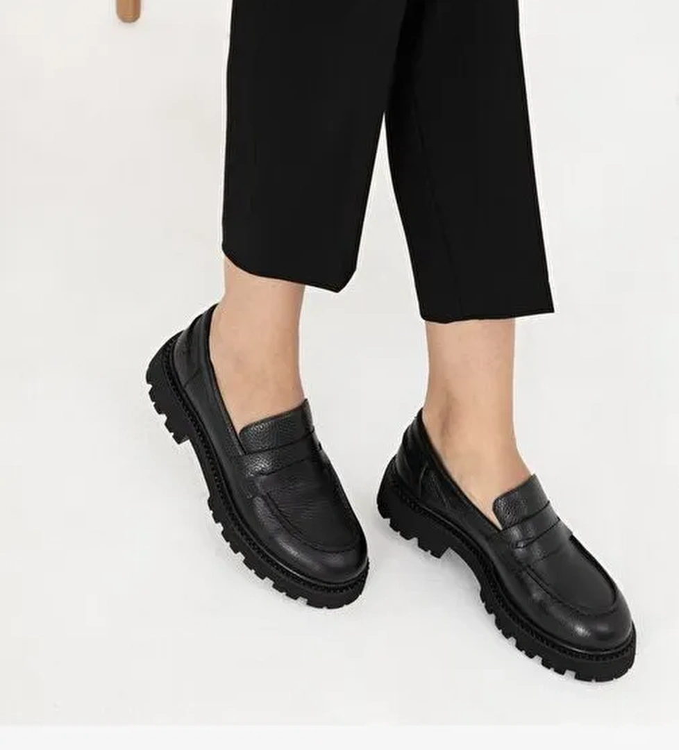 Siyah Deri Casual Ayakkabı - Görsel 1