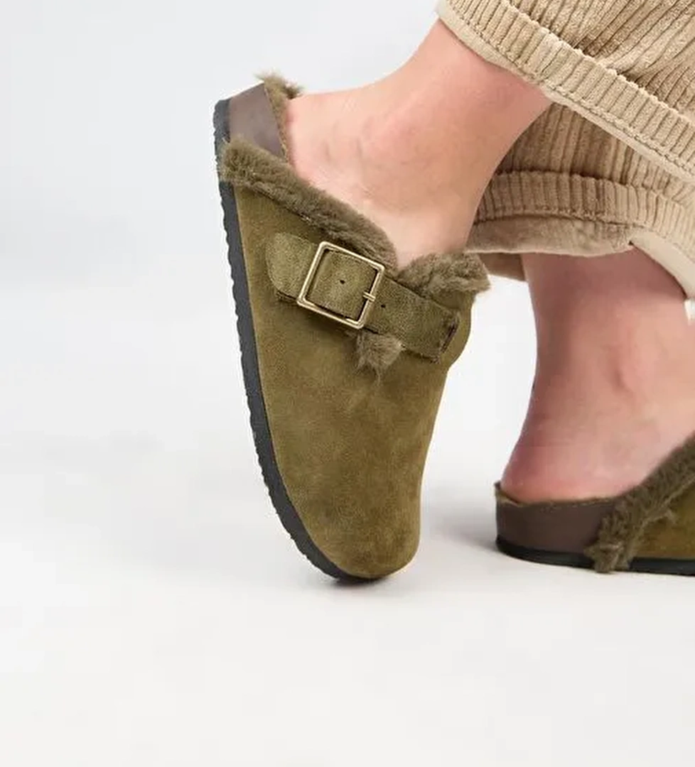 Manijero (Zeta 2 Kürklü ) Kadın Hakiki Deri Kemerli Tokalı Sabo Haki Terlik - Görsel 1