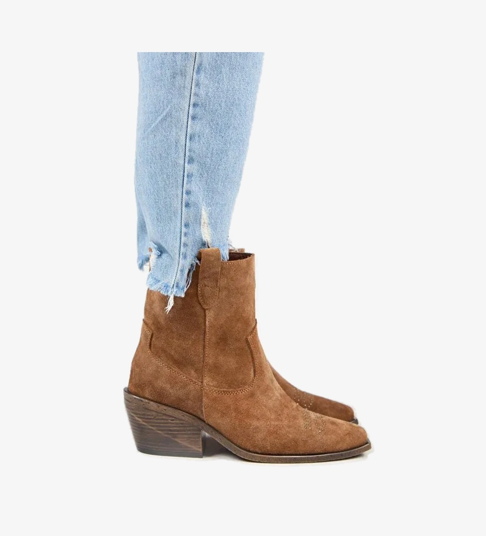 Manijero (Gona) Kadın Hakiki Deri Önü Troklu Kovboy Özel Eskitme Taba Bot - Görsel 1