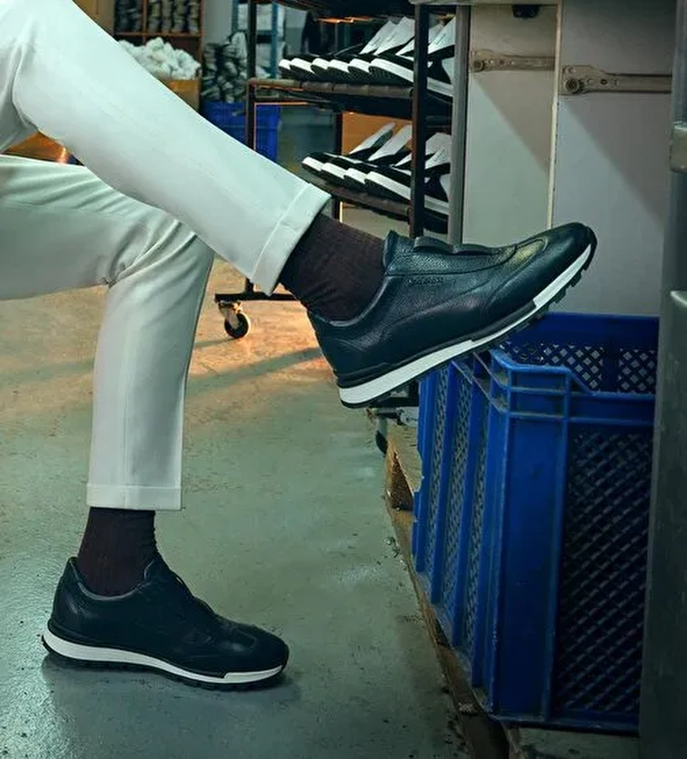 Hakiki Deri Termo Tabanlı Lacivert Erkek Spor Ayakkabı - Görsel 1