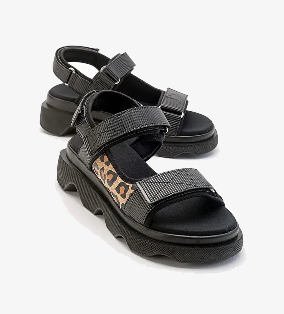 TEDY Siyah Desenli Kadın Sandalet - Görsel 1