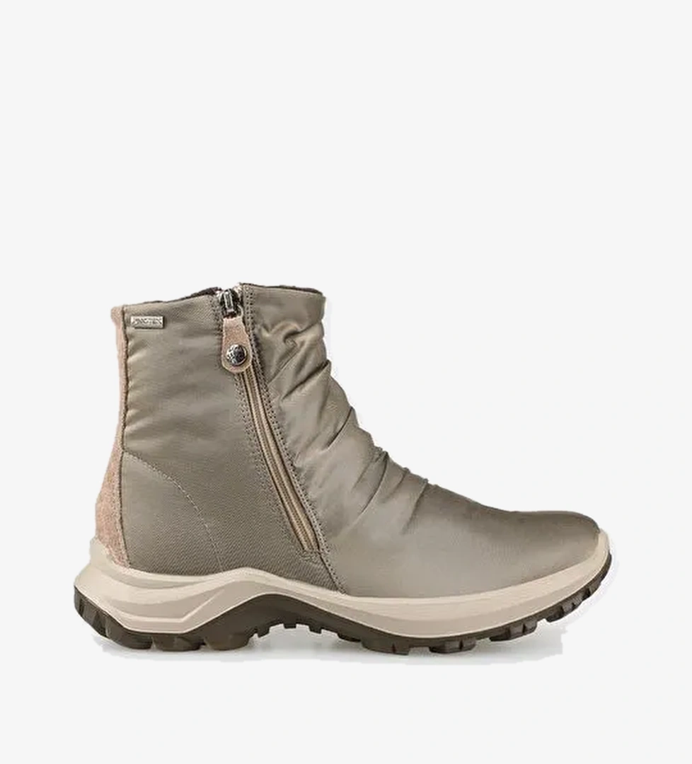 Vizon Kadın Spor Bot - Görsel 1