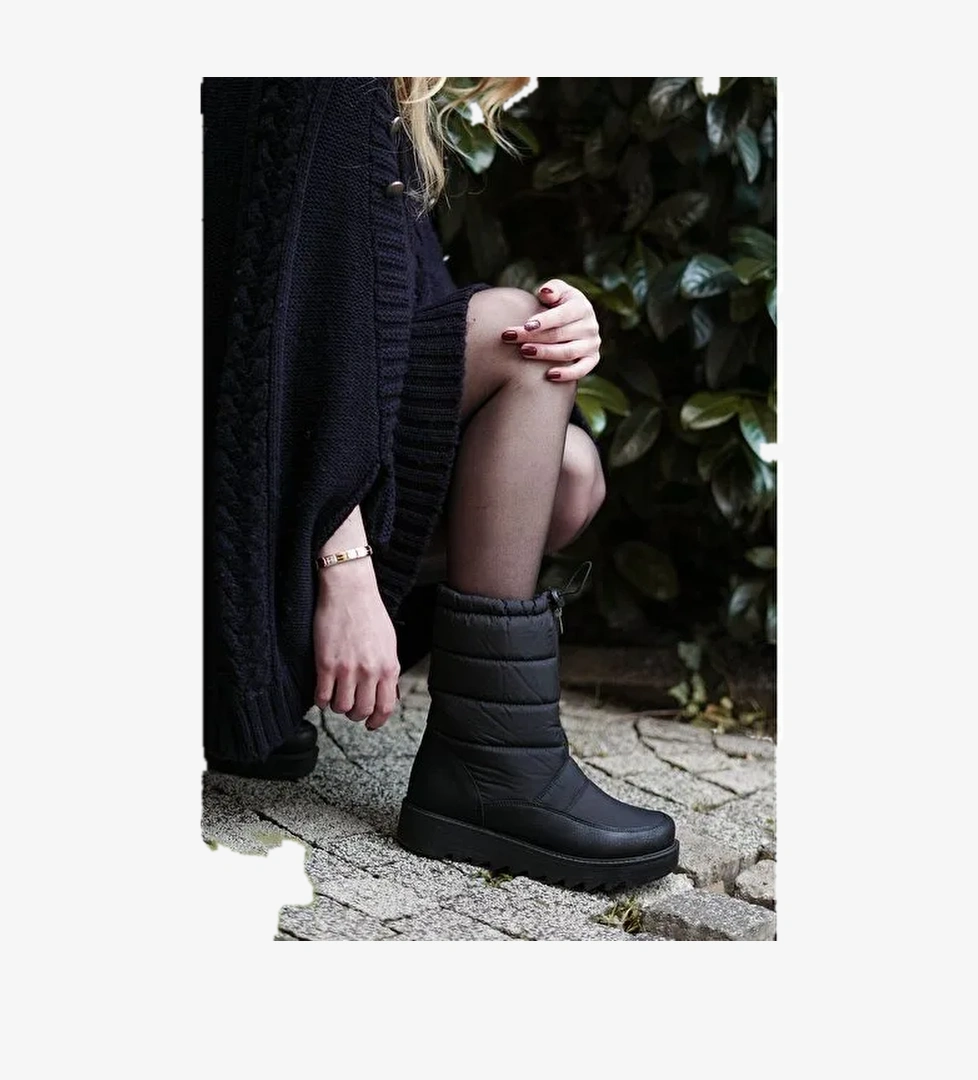 Kadın Kar Botu Kalın Tırtıklı Taban İçi Kürklü Önden Fermuarlı Lastikli Deviza Siyah - Görsel 1