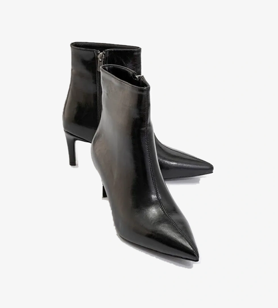 NOYA Siyah Cilt Sivri Burun Kadın İnce Topuklu Bot - Görsel 1