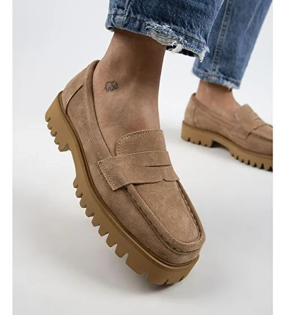 Manijero Cepmen Kadın Hakiki Deri Köşeli Loafer Kum Süet Ayakkabı - Görsel 1