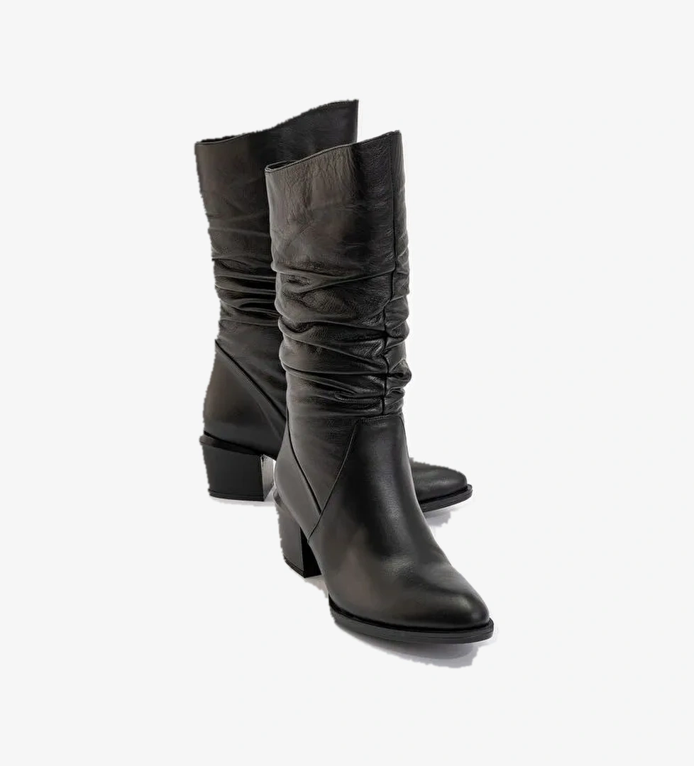 SOULE Siyah Cilt Hakiki Deri Kadın Topuklu Kısa Çizme - Görsel 1