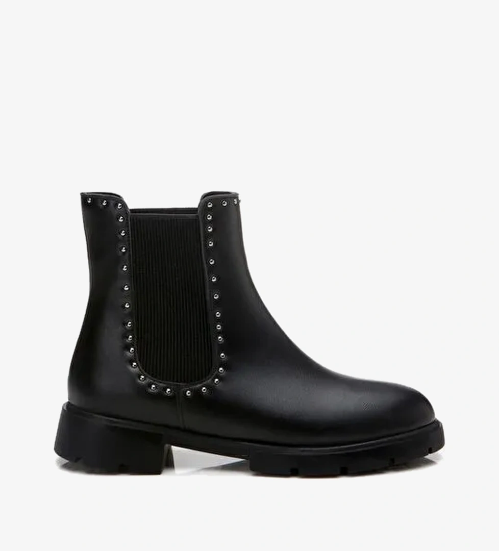 Siyah Kadın Zımbalı Düz Bot - Görsel 1