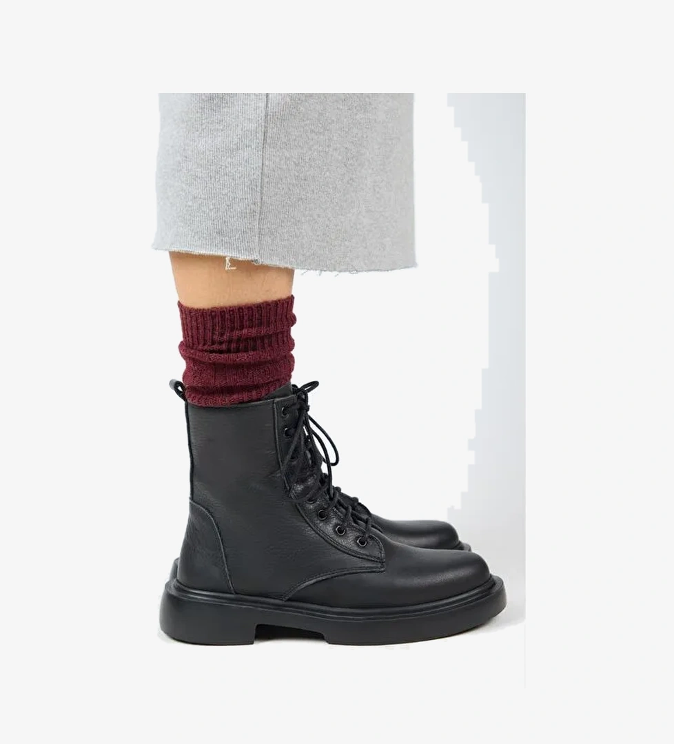 Manijero (Niro) Kadın Hakiki Deri Bağcıklı Siyah Bot - Görsel 1