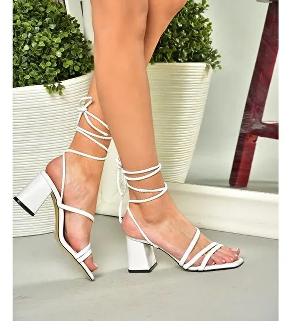 S369683009 Beyaz Kalın Topuklu Bilekten Bağlamalı Kadın Ayakkabı - Görsel 1