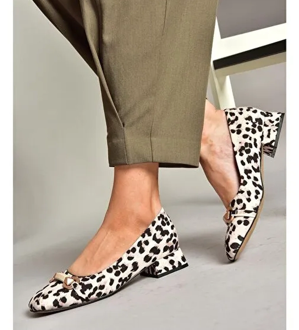 T590229604 Bej Kumaş Alçak Topuklu Kadın Ayakkabı - Görsel 1