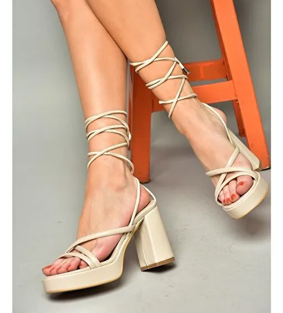 Fox Shoes Bej Kadın Topuklu Ayakkabı 12299 - Görsel 1