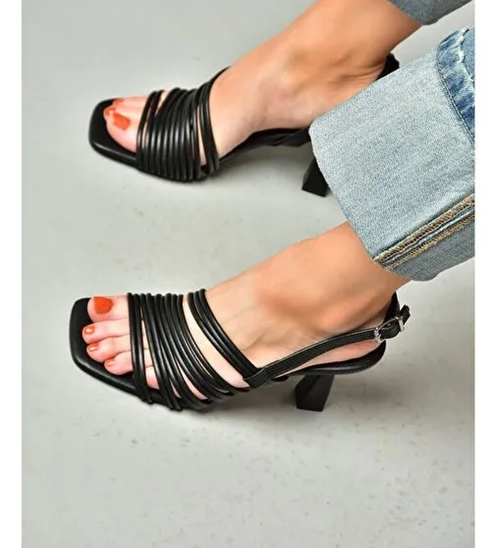 Fox Shoes Siyah Kadın Topuklu Ayakkabı 12403 - Görsel 1