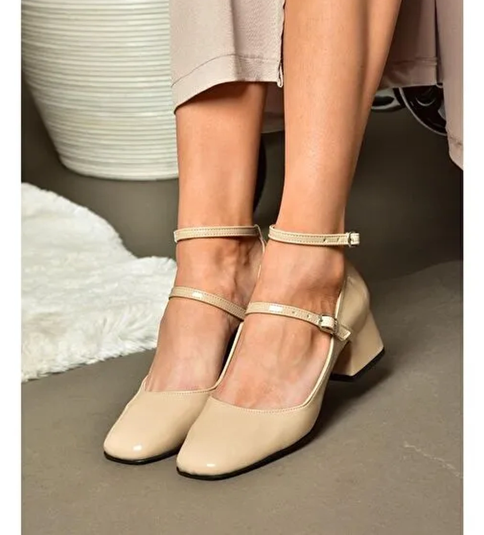 Fox Shoes Bej Kadın Rugan Topuklu Ayakkabı 11271 - Görsel 1