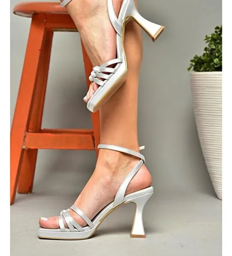 Fox Shoes Gümüş Kadın Saten Kumaş Abiye Ayakkabı 12050 - Görsel 1