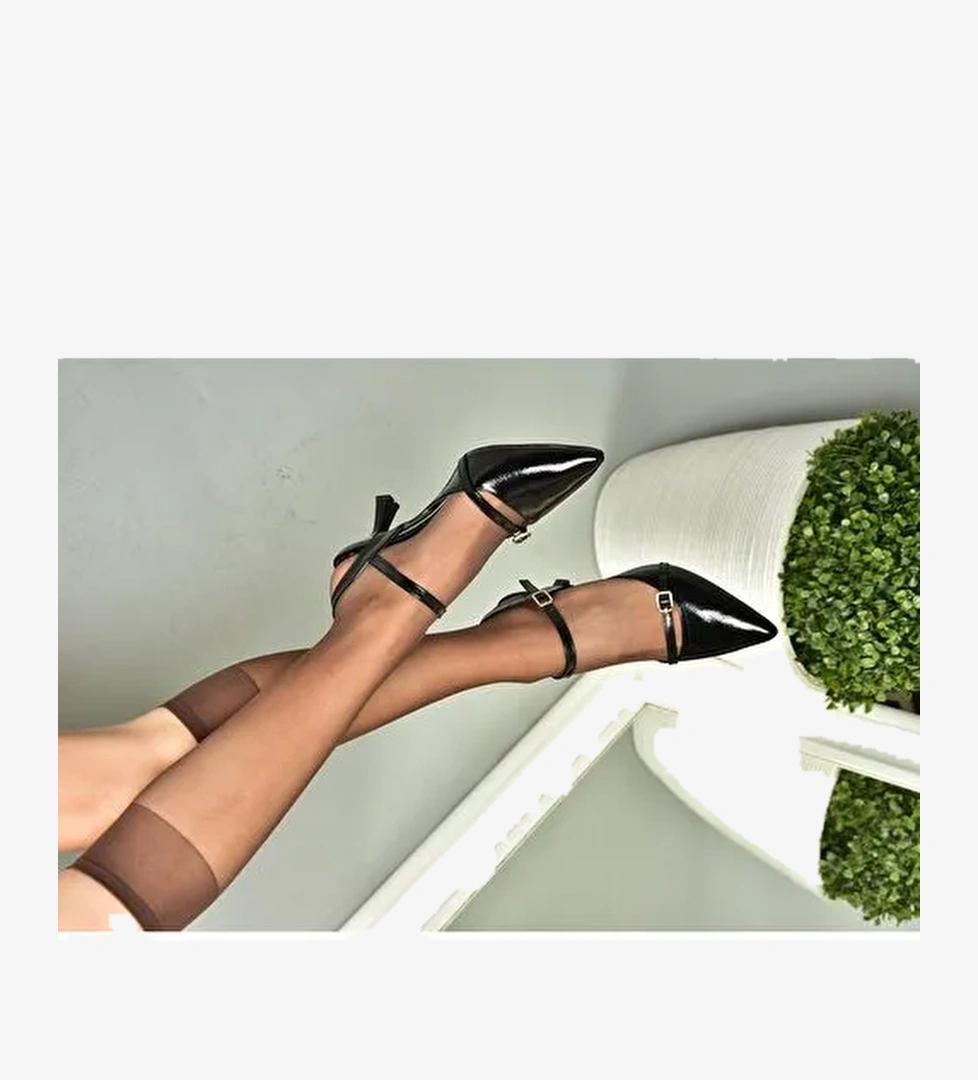 Fox Shoes Siyah Kadın Rugan Topuklu Ayakkabı 11918 - Görsel 1