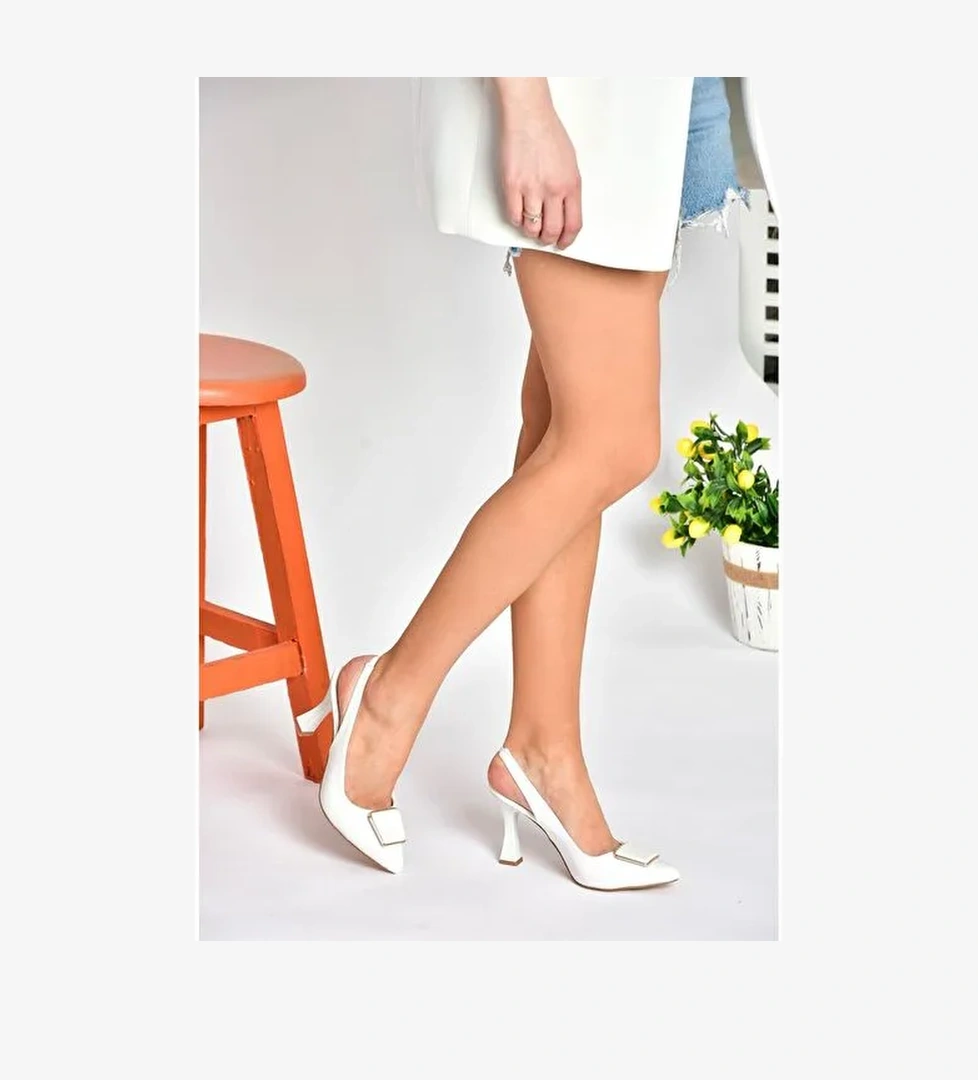 P250148209 Beyaz Tokalı Kalın Topuklu Kadın Ayakkabı - Görsel 1