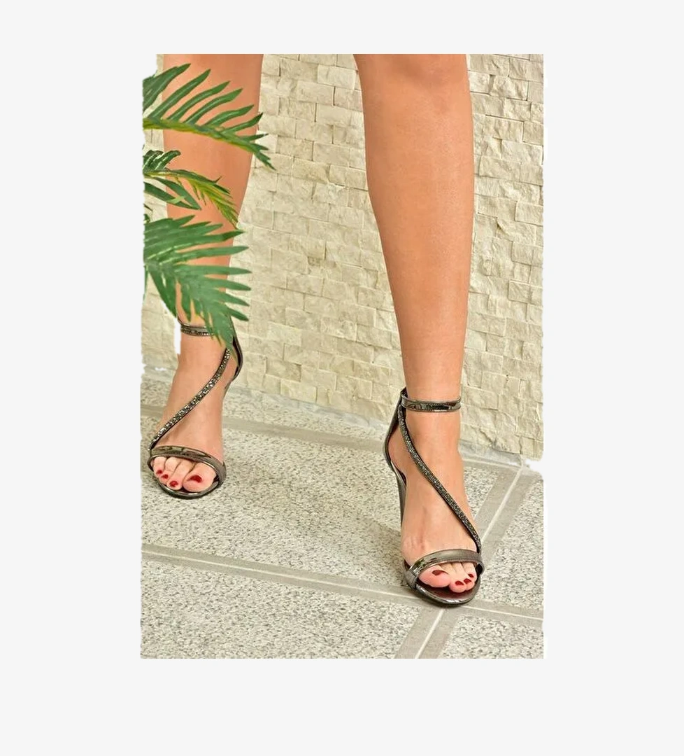 Platin Ayna İnce Topuklu Taşlı Kadın Abiye Ayakkabı M251005134 - Görsel 1