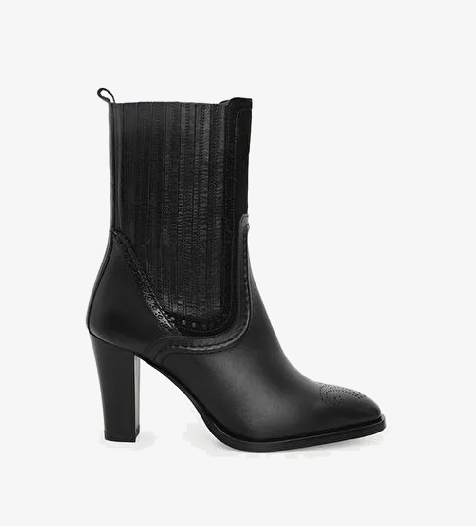 LASTİK DETAYLI YUMUŞAK DERİ TOPUKLU BOT - Görsel 1