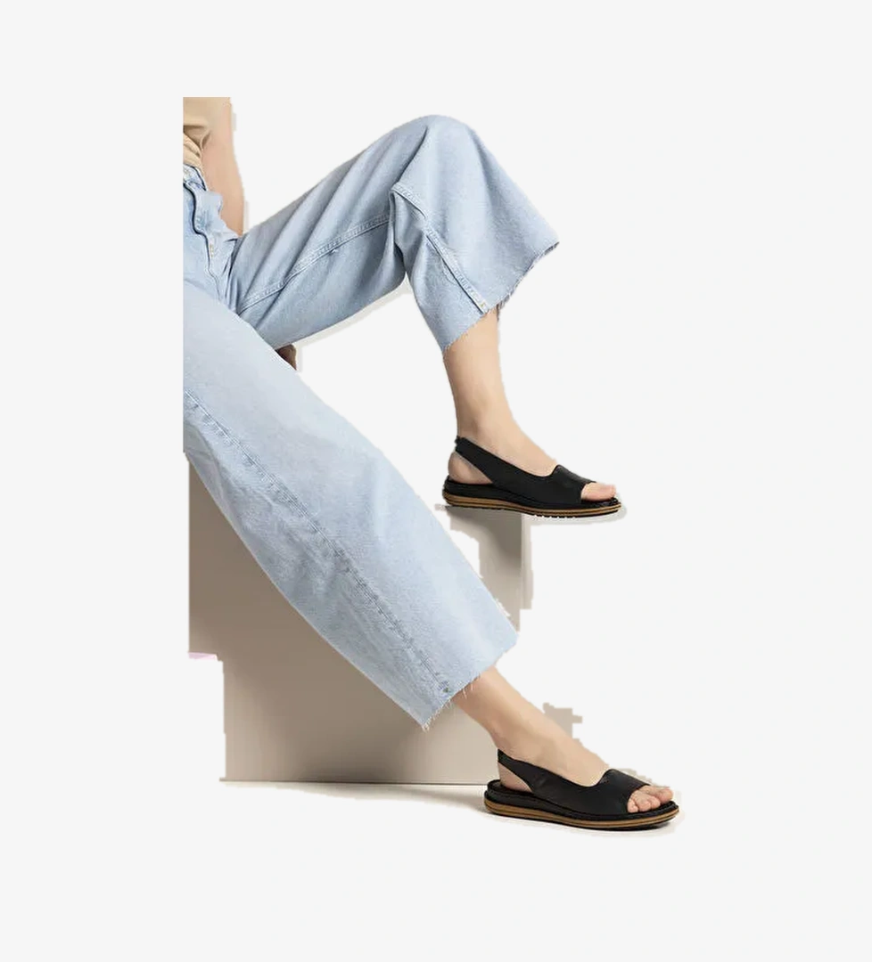 Ziya Siyah Kadın Deri Sandalet 1311008 016_000 - Görsel 1