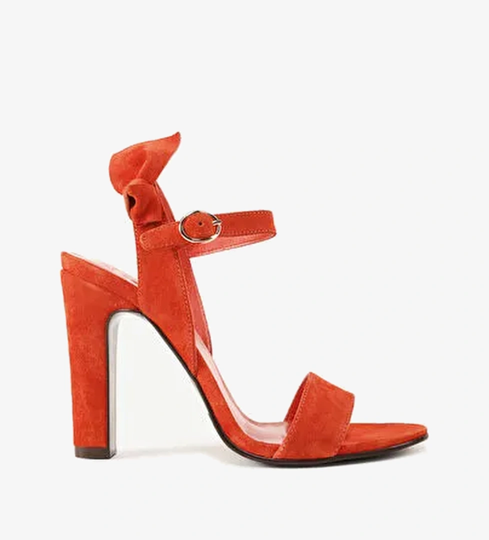 FİYONK DETAYLI DERİ TOPUKLU AYAKKABI - Görsel 1