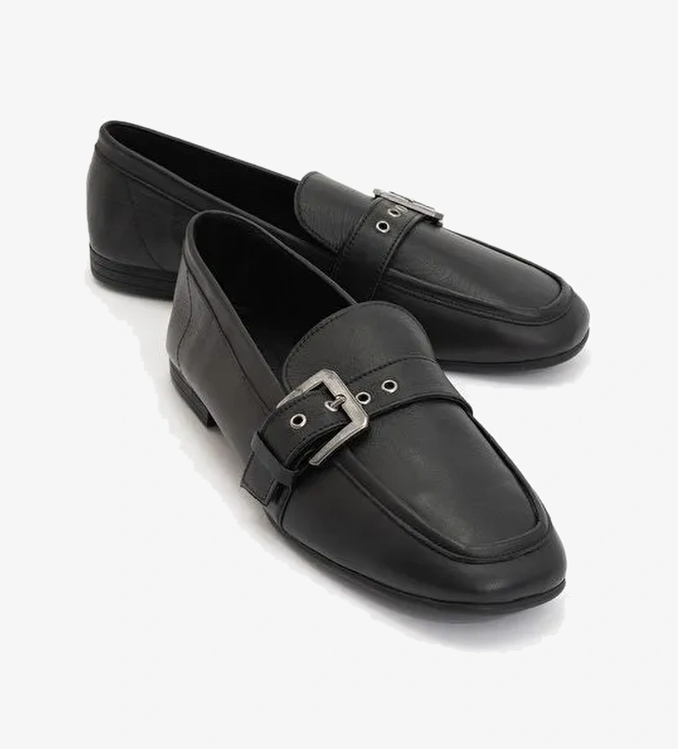 CLARION Siyah Cilt Hakiki Deri Kemerli Küt Burun Kadın Loafer Ayakkabı - Görsel 1