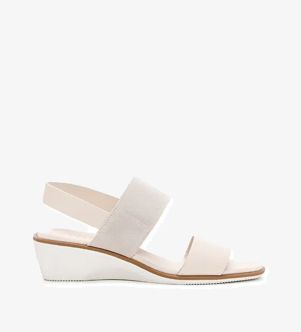 Kadın Bej Dolgu Topuklu Deri Sandalet 25SFD150914 - Görsel 1