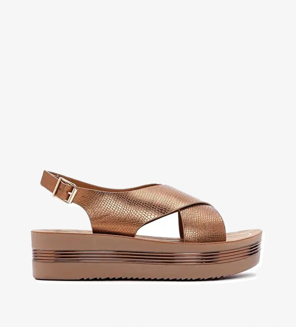 Kadın Bronz Kalın Tabanlı Metalik Sandalet 25SFE461432 - Görsel 1