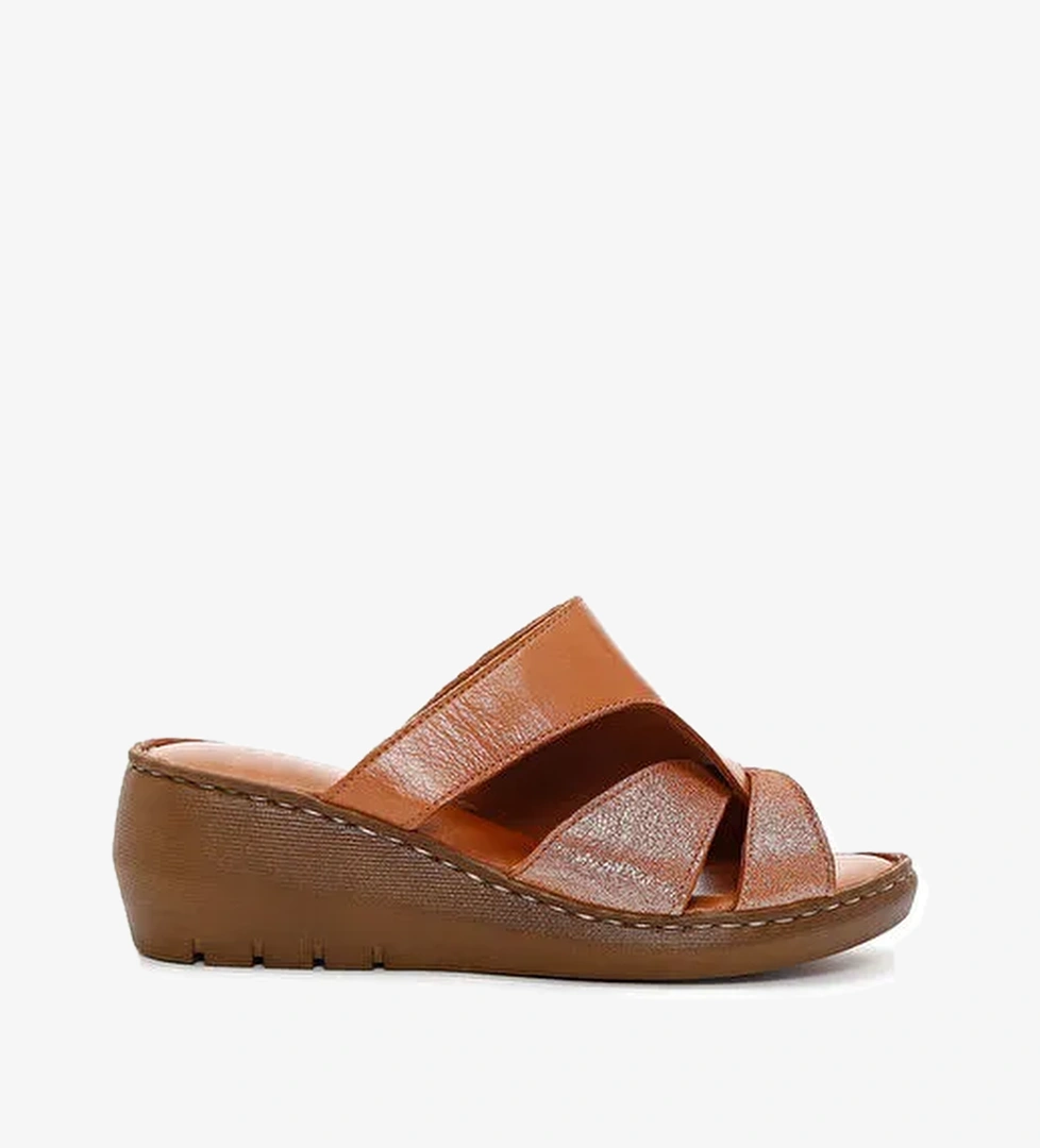 Kadın Taba Dolgu Topuklu Deri Comfort Terlik 25SFD320218 - Görsel 1