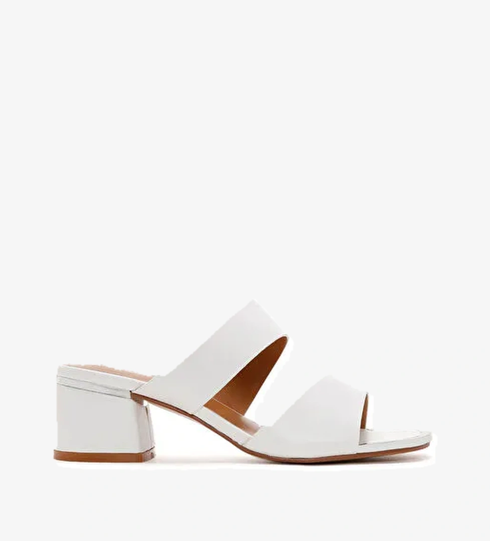 Kadın Beyaz Kısa Kalın Topuklu Terlik 25SFE460818 - Görsel 1