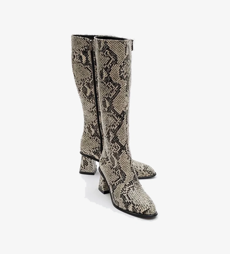 ELLY Siyah Beyaz Desenli Kadın Kalın Topuklu Çizme - Görsel 1