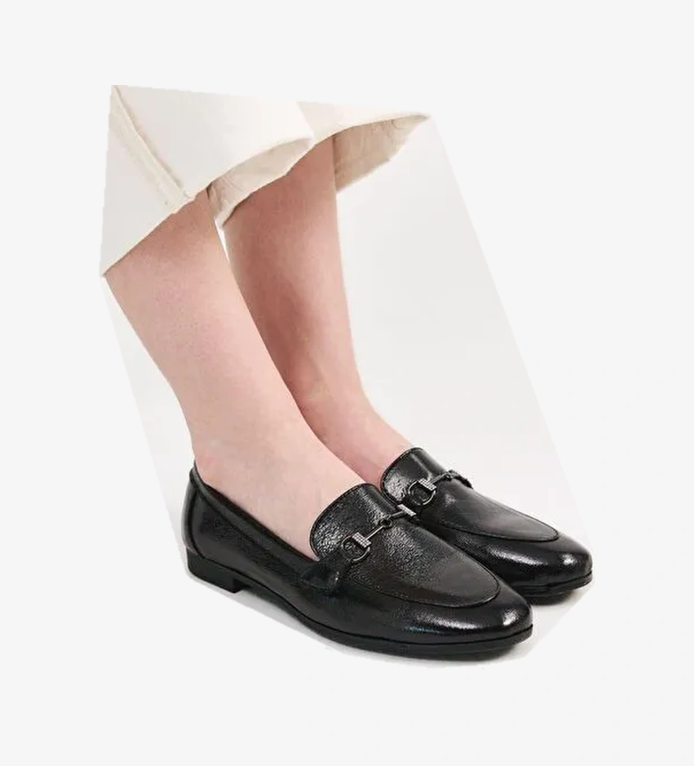 Siyah Tokalı Kadın Loafer - Görsel 1