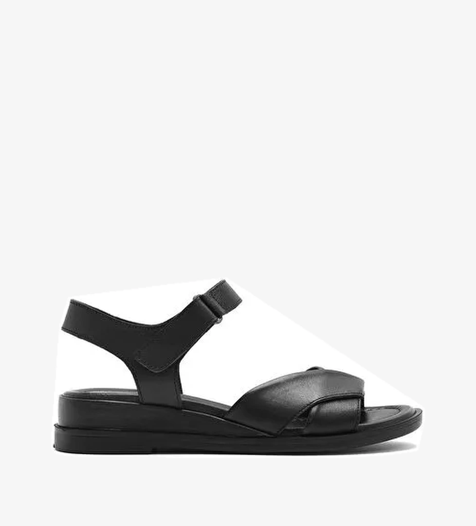 Kadın Siyah Bantlı Deri Sandalet 25SFD362818 - Görsel 1